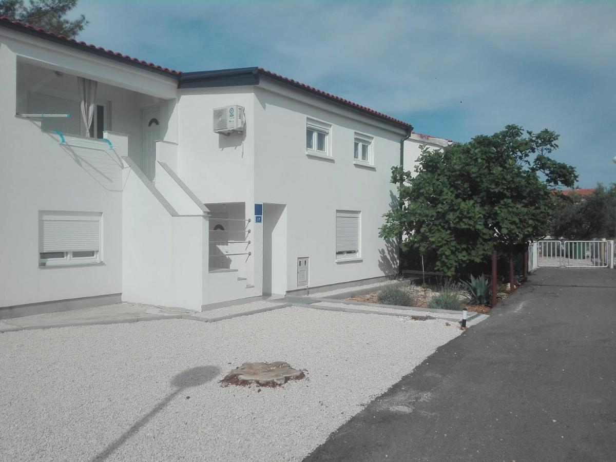 Apartman Bunaric 维尔 外观 照片