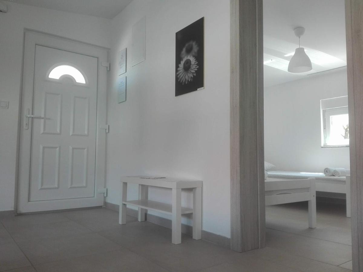 Apartman Bunaric 维尔 外观 照片