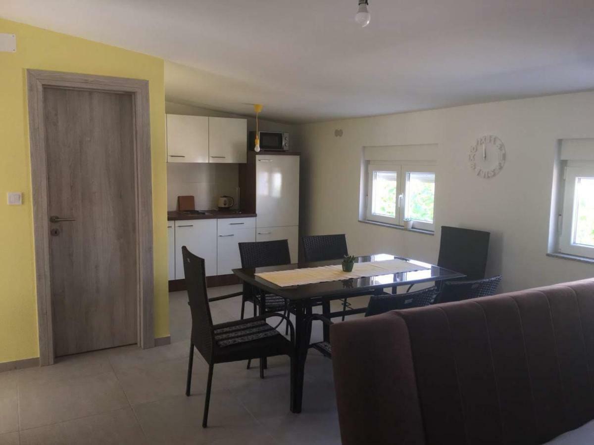 Apartman Bunaric 维尔 外观 照片