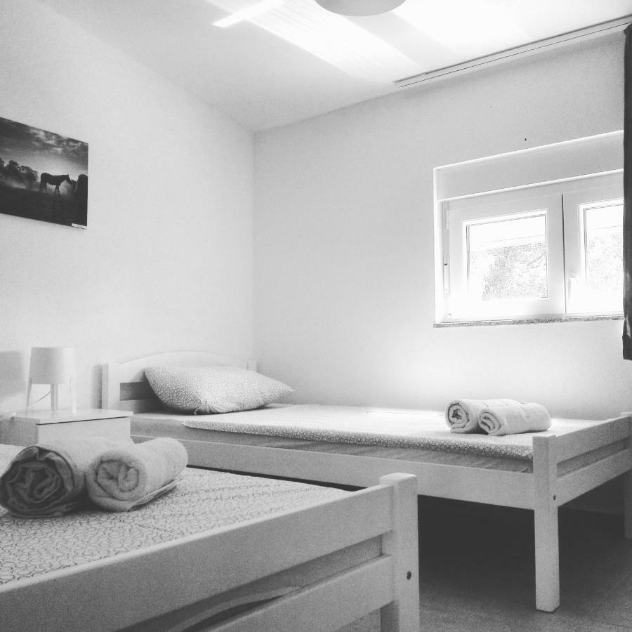 Apartman Bunaric 维尔 外观 照片